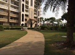 3 BHK + Servant Room Apartment For Rent in DLF New Town Heights Town Houses