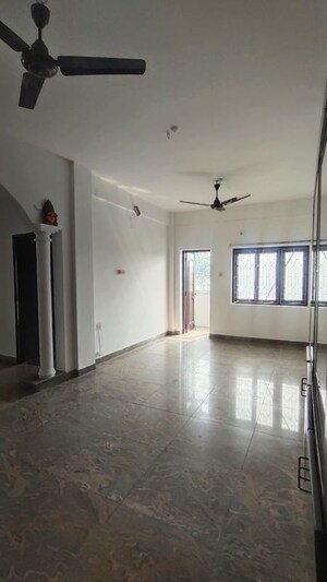 Room in 3 BHK Apartment at Begumpet – for Rent