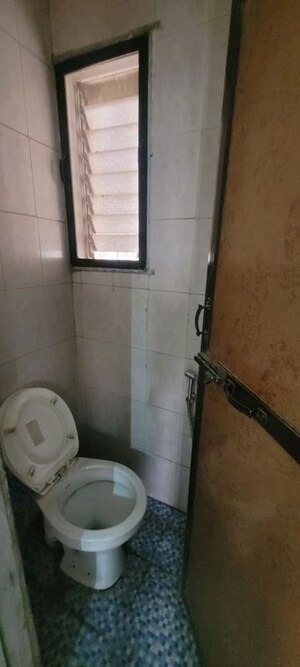Bathroom in 1 BHK Apartment at Kachnar CHS Vasant Vihar, Vasant Vihar – for Rent