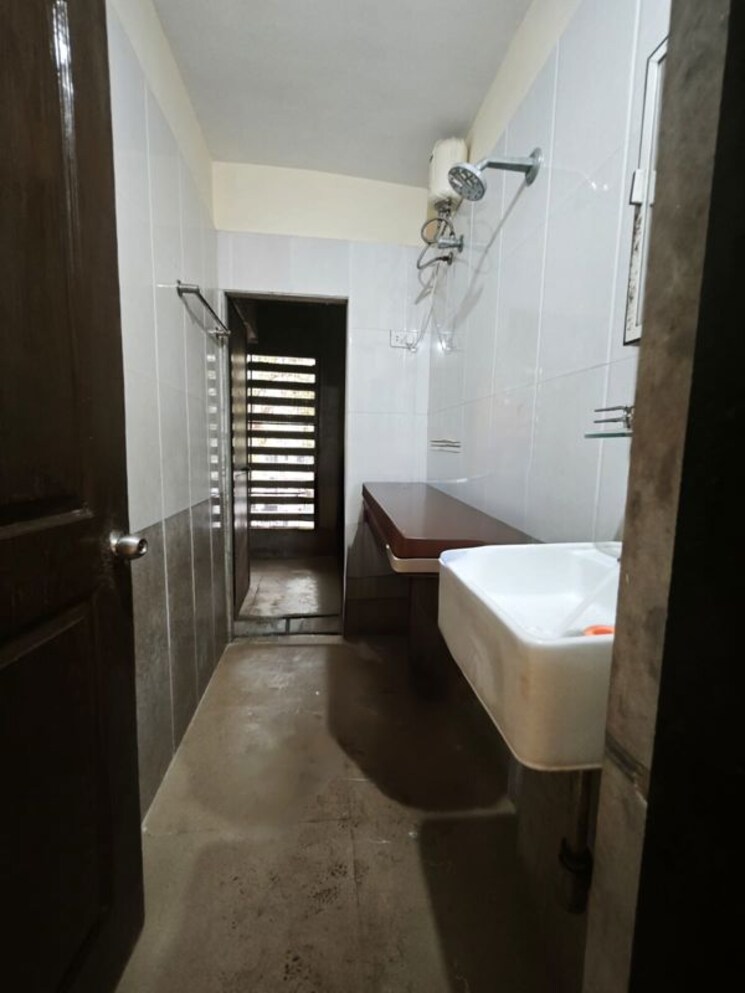 Attached Bathroom, sainath nagar 3 Bedroom 1100 Sq.Ft. Apartment In Sainath Nagar Mumbai 9775079