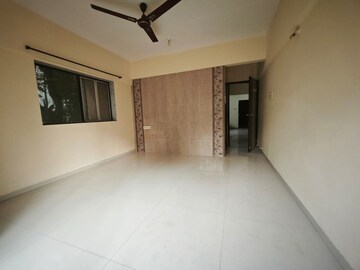 Room in 3 BHK Apartment at Sainath Nagar – for Rent