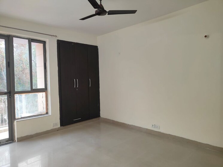 Room, raheja-teachers-apartments 3 Bedroom 1450 Sq.Ft. Apartment In Sector 31 Gurgaon 9775095