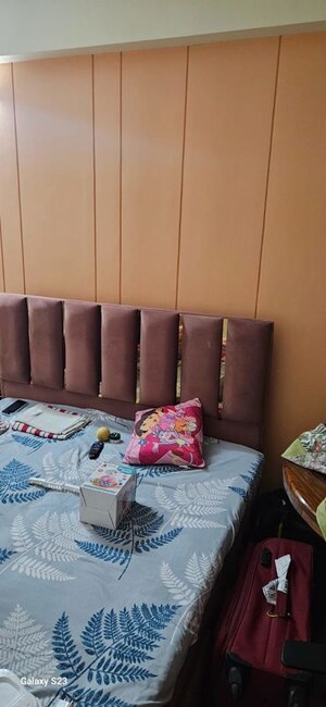 Bedroom in 3 BHK Apartment at DLF The Skycourt, Sector 86 – for Rent