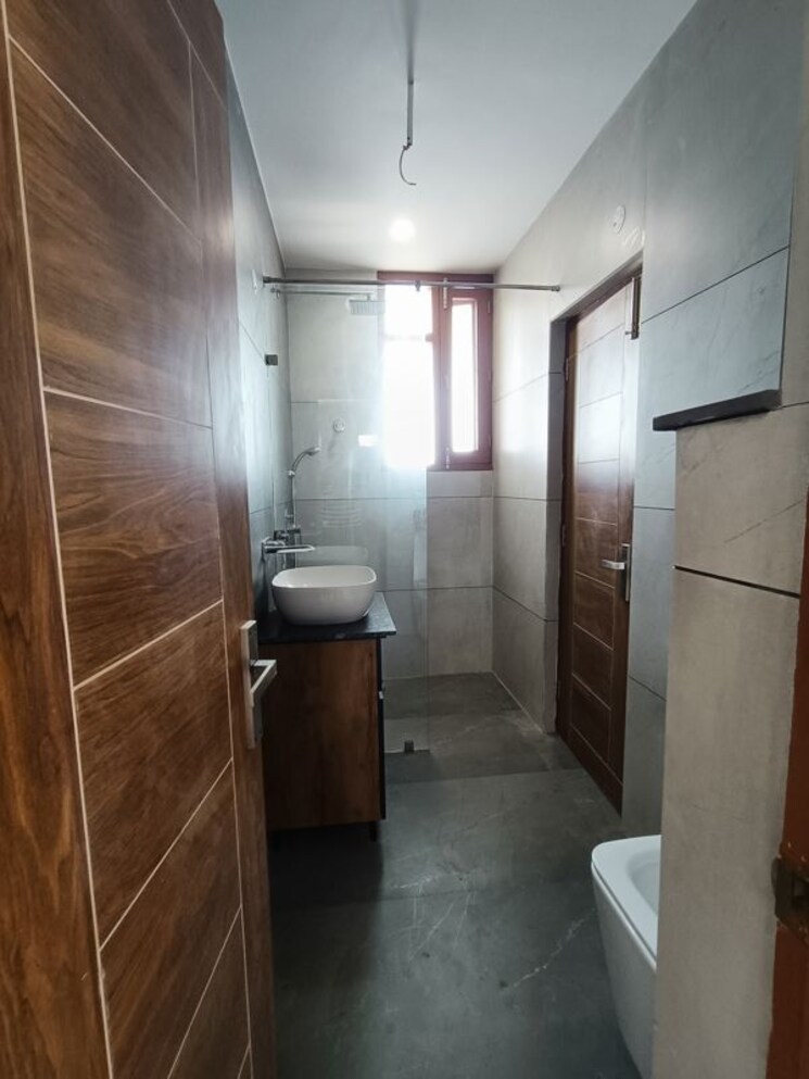 Attached Bathroom, bcl-chinar-homes 3 Bedroom 2160 Sq.Ft. Apartment In Dhakoli Zirakpur 9749830