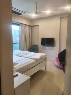 3 BHK + Extra Room Apartment For Rent in Adani Ten BKC