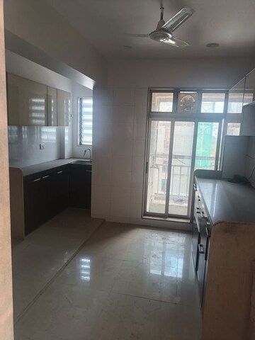 Room in 2 BHK Apartment at Runwal Nirvana, Parel – for Rent