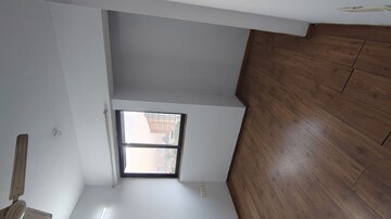 Room in 2 BHK Apartment at Lodha Palava City Lakeshore Greens, Dombivli East – for Rent