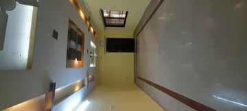 Room in 3 BHK Apartment at Vidhan Sabha Marg – for Sale