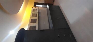 Room in 3 BHK Apartment at Vidhan Sabha Marg – for Sale