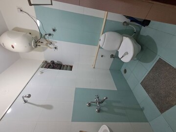 Attached Bathroom in 3 BHK Independent House at Btm Layout Stage 2 – for Rent