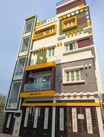 6+ BHK Builder Floor For Rent in Friends Colony