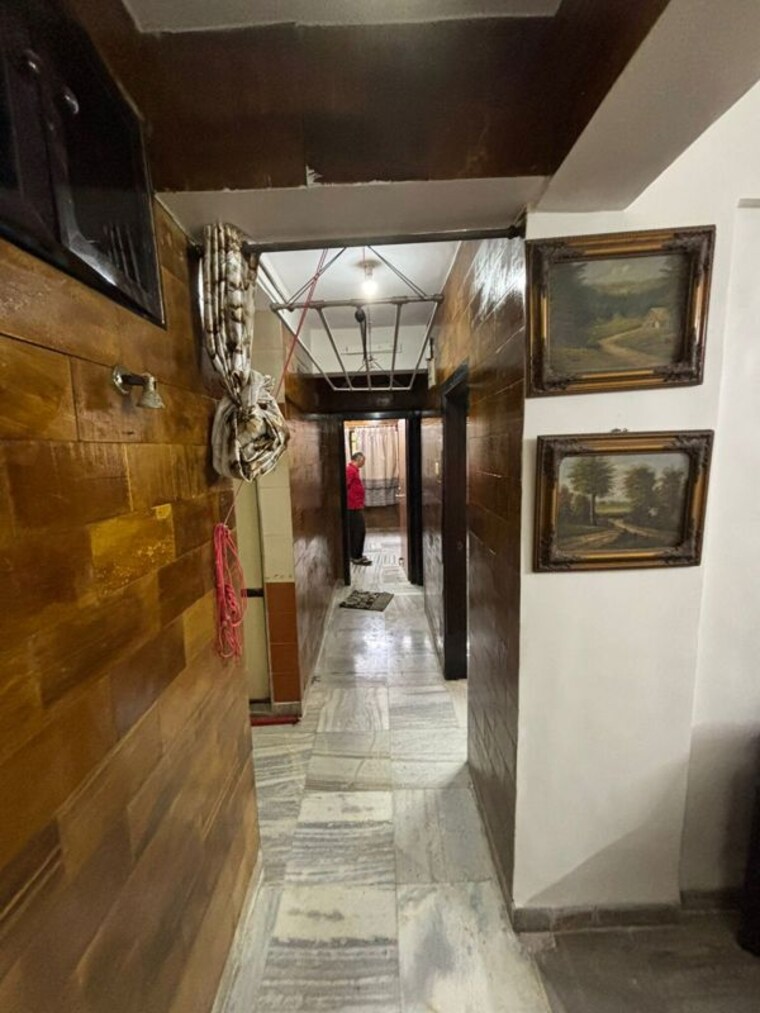  Parking, janki-kutir 2 Bedroom 600 Sq.Ft. Apartment In Bangur Nagar Mumbai 9775307