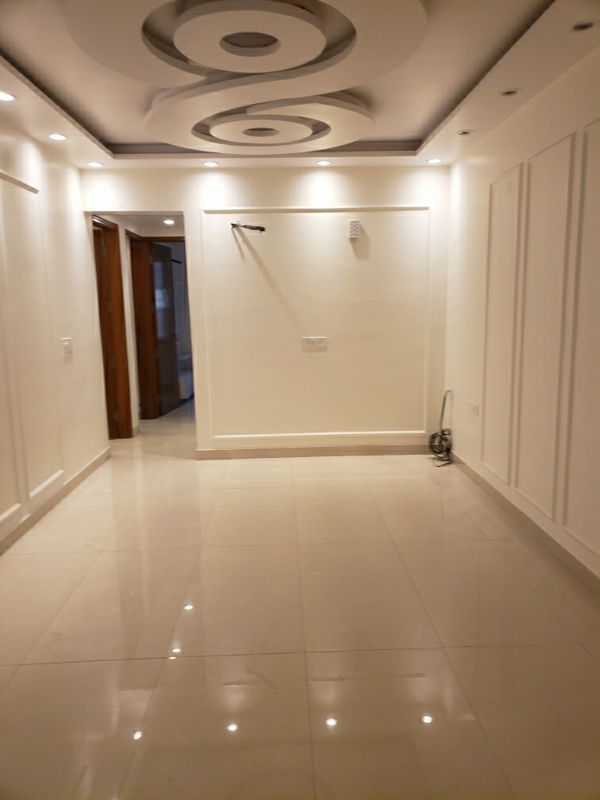 3 BHK Builder Floor For Rent in Janakpuri