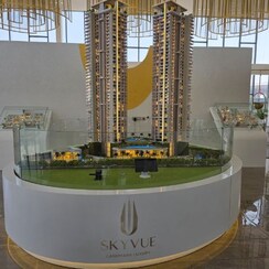 4 BHK + Pooja Room,Servant Room Apartment For Sale in Landmark Skyvue