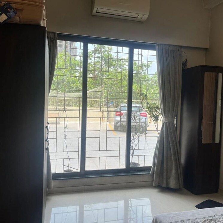Room, andheri west 2 Bedroom 700 Sq.Ft. Apartment In Andheri West Mumbai 9775353
