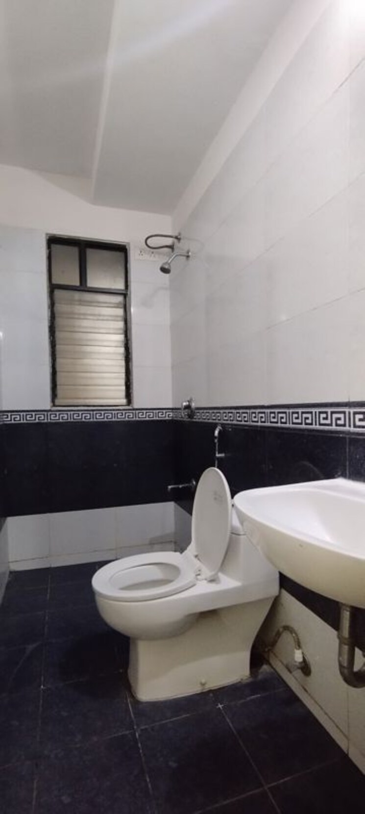 Bathroom, nanded-city-sarang 2 Bedroom 697 Sq.Ft. Apartment In Nanded Pune 9775321