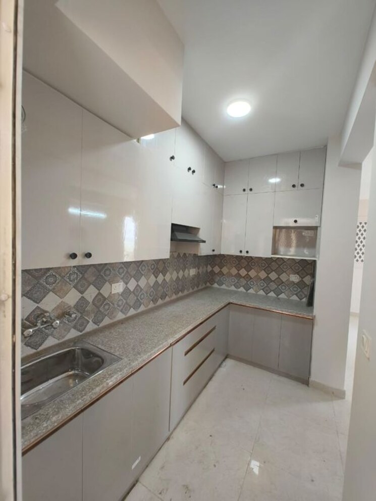 Kitchen, signature-global-proxima 2 Bedroom 674 Sq.Ft. Apartment In Sector 89 Gurgaon 9775380