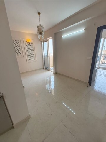 Room in 2 BHK Apartment at Signature Global Proxima, Sector 89 – for Rent