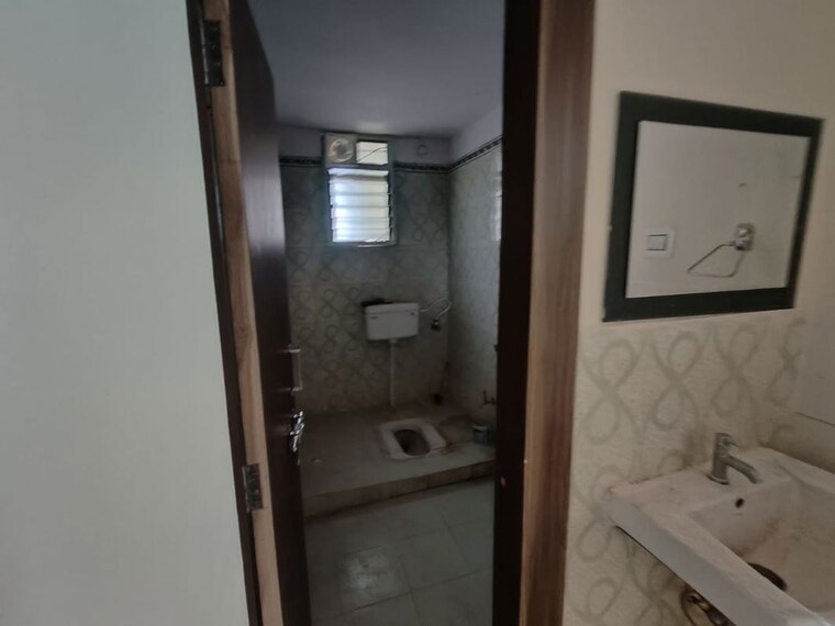 Bathroom, jai prakash nagar 2 Bedroom 1607 Sq.Ft. Apartment In Jai Prakash Nagar Ranchi 9773556