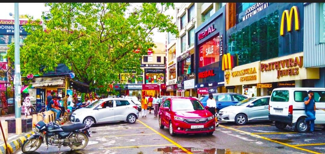 Showroom For Rent in Lajpat Nagar 4
