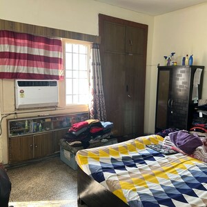 Bedroom in 3 BHK Apartment at Rwa Jalvayu Vihar Noida, Sector 25 – for Rent