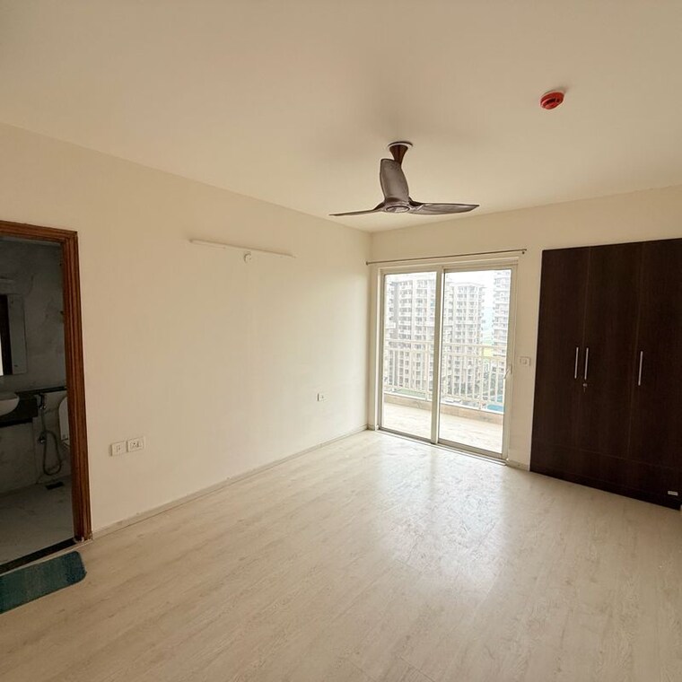 Room, pyramid-altia 3 Bedroom 742 Sq.Ft. Apartment In Sector 70a Gurgaon 9775485