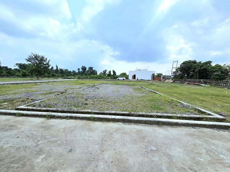 undefined, jolly grant  223 Sq.Yd. Plot In Jolly Grant Dehradun 9773436
