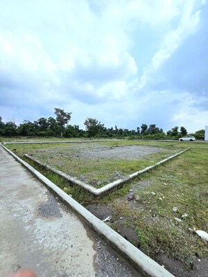  Plot For Sale in Jolly Grant