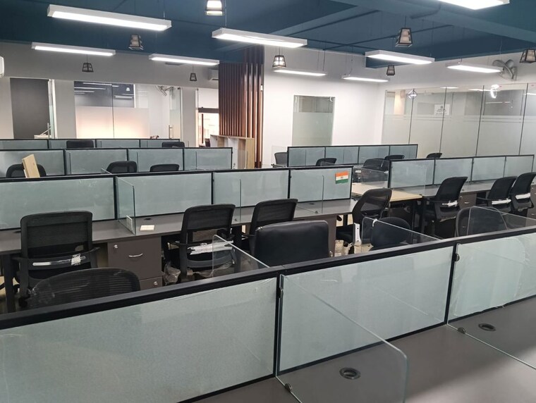 Team Area, sector 63 Commercial Office Space 2800 Sq.Ft. In Sector 63 Noida 9775491
