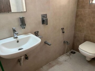 Bathroom in 2 BHK Apartment at Shah Complex 2, Sanpada – for Rent