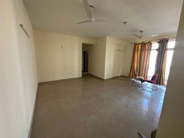 Room in 3 BHK Apartment at Ansal Heights Gurgaon, Sector 92 – for Rent