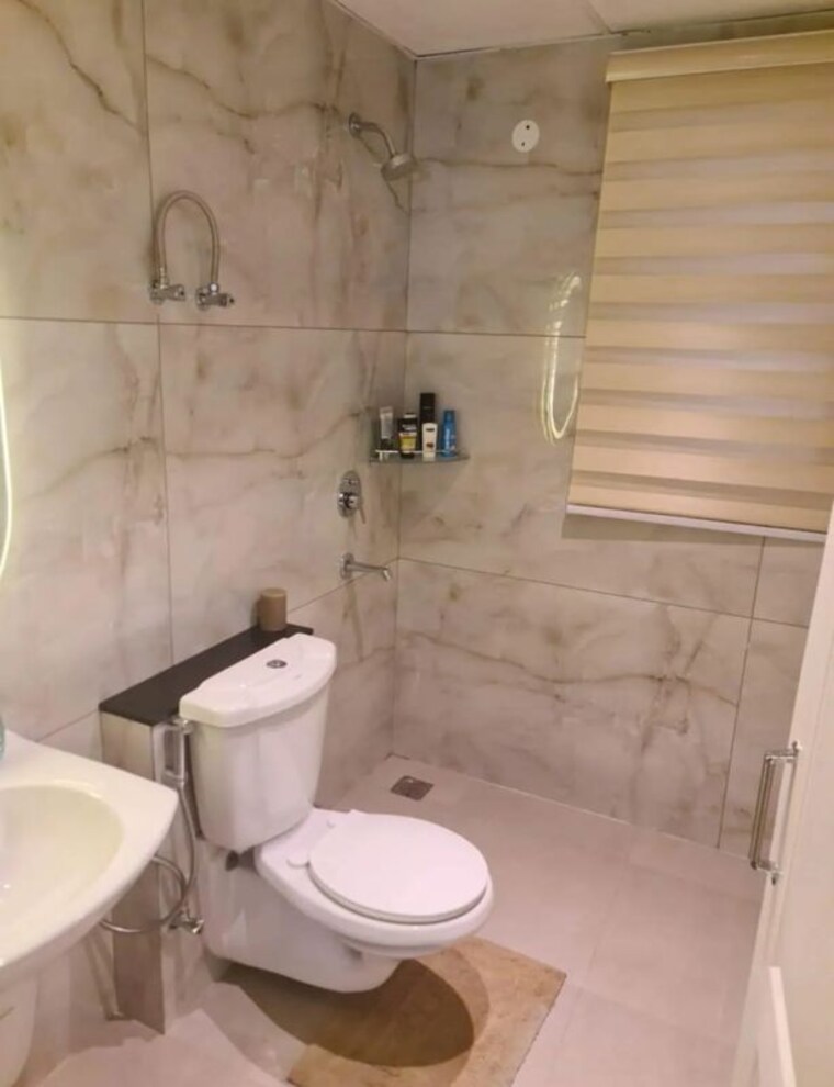 Bathroom, mullanpur 3.5 Bedroom 1936 Sq.Ft. Apartment In Mullanpur Chandigarh 9759357