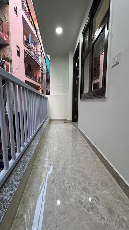 1 BHK + Servant Room Builder Floor For Rent in Chattarpur