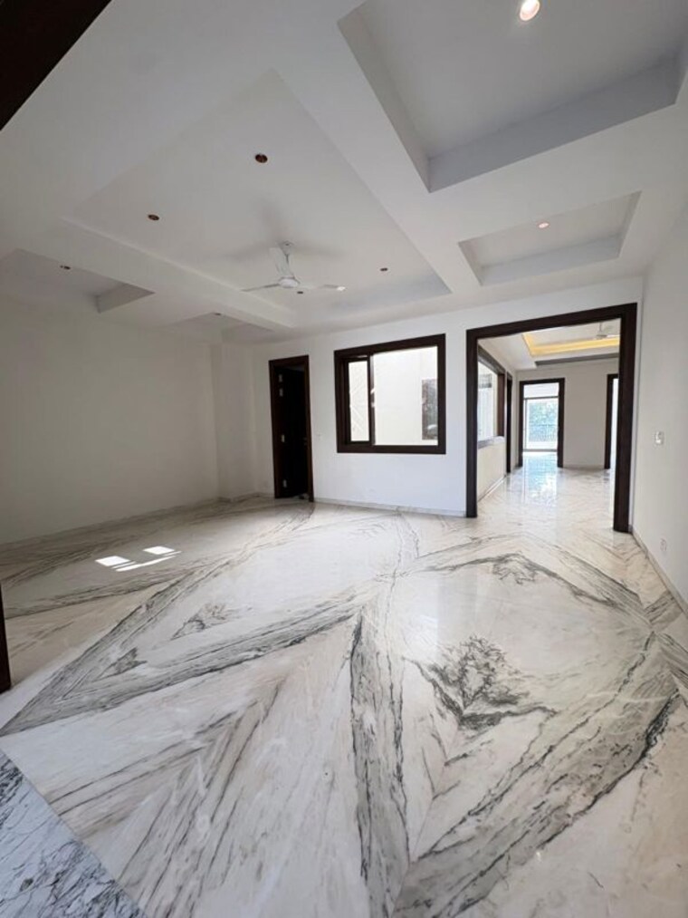 Bedroom, dlf phase ii 4 Bedroom 4000 Sq.Ft. Builder Floor In Dlf Phase ii Gurgaon 9775553