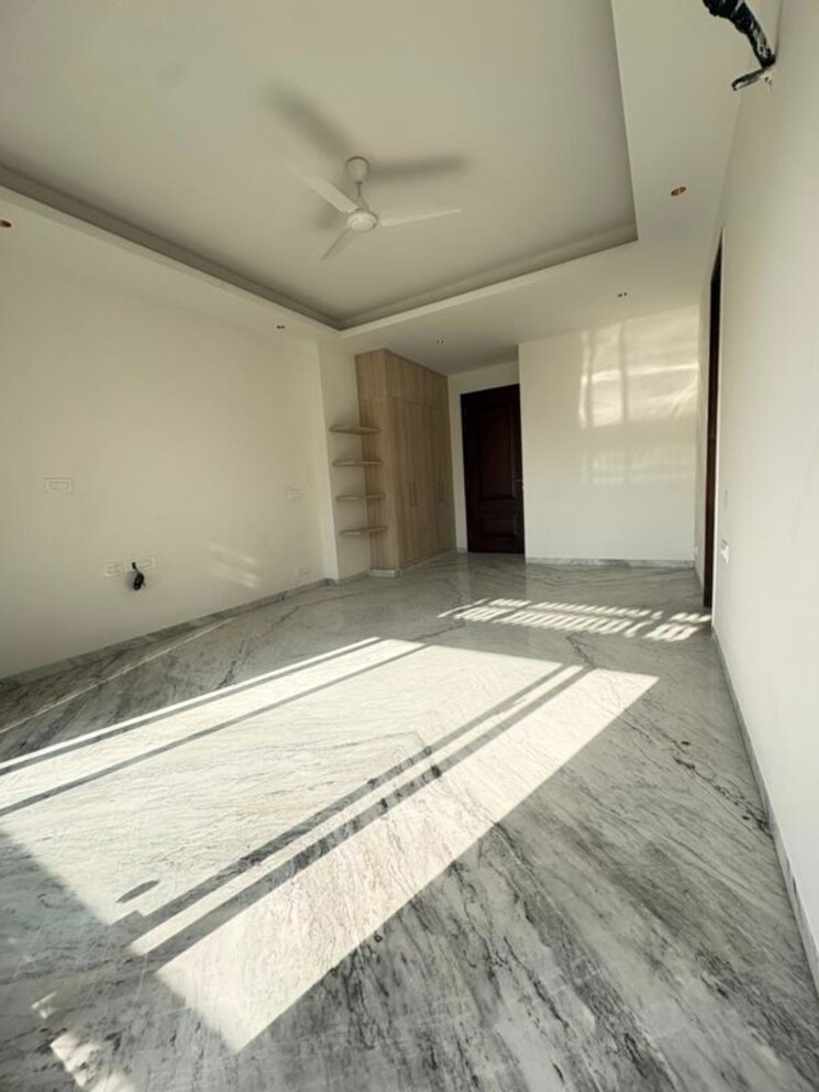 Bedroom, dlf phase ii 4 Bedroom 1935 Sq.Ft. Builder Floor In Dlf Phase ii Gurgaon 9775573