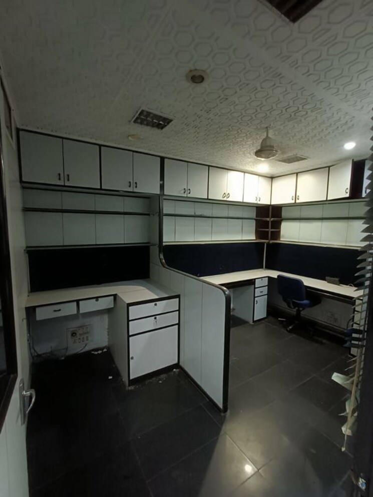 Team Area, esplanade Commercial Office Space 450 Sq.Ft. In Esplanade Kolkata 9775646