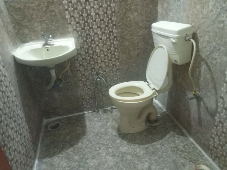 Bathroom, somajiguda 1 Bedroom 510 Sq.Ft. Independent House In Somajiguda Hyderabad 9775693