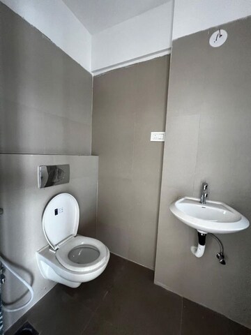 Bathroom in 3 BHK Apartment at Je And Vee Om Trimurti, Malad East – for Sale