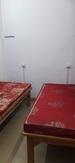 2 BHK Villa For Rent in Aliganj Plaza, Aliganj