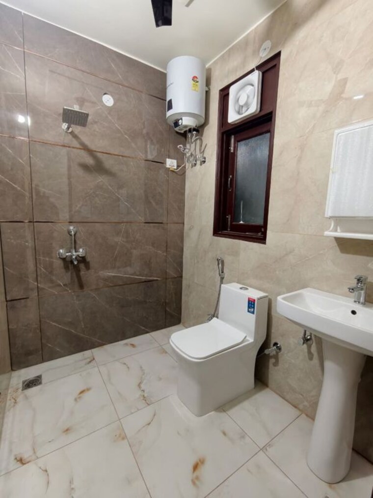 Bathroom, mehrauli 1 Bedroom 450 Sq.Ft. Builder Floor In Mehrauli Delhi 9775763