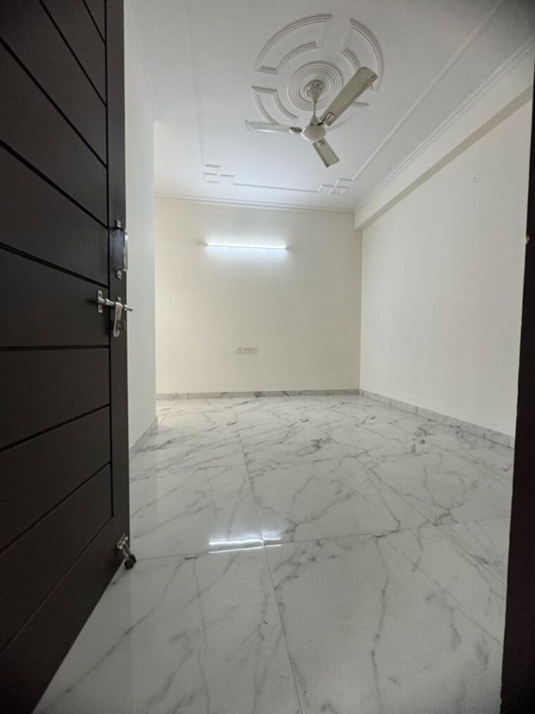 Bathroom, chattarpur 1 Bedroom 500 Sq.Ft. Builder Floor In Chattarpur Delhi 9775790