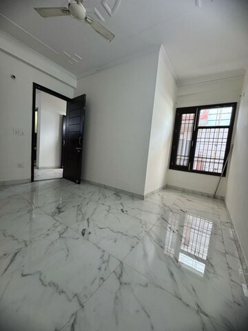 Room in 1 BHK Builder Floor at Chattarpur – for Rent