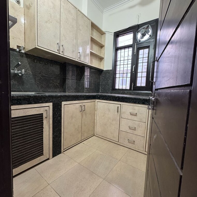 Kitchen, chattarpur 1 Bedroom 500 Sq.Ft. Builder Floor In Chattarpur Delhi 9775790