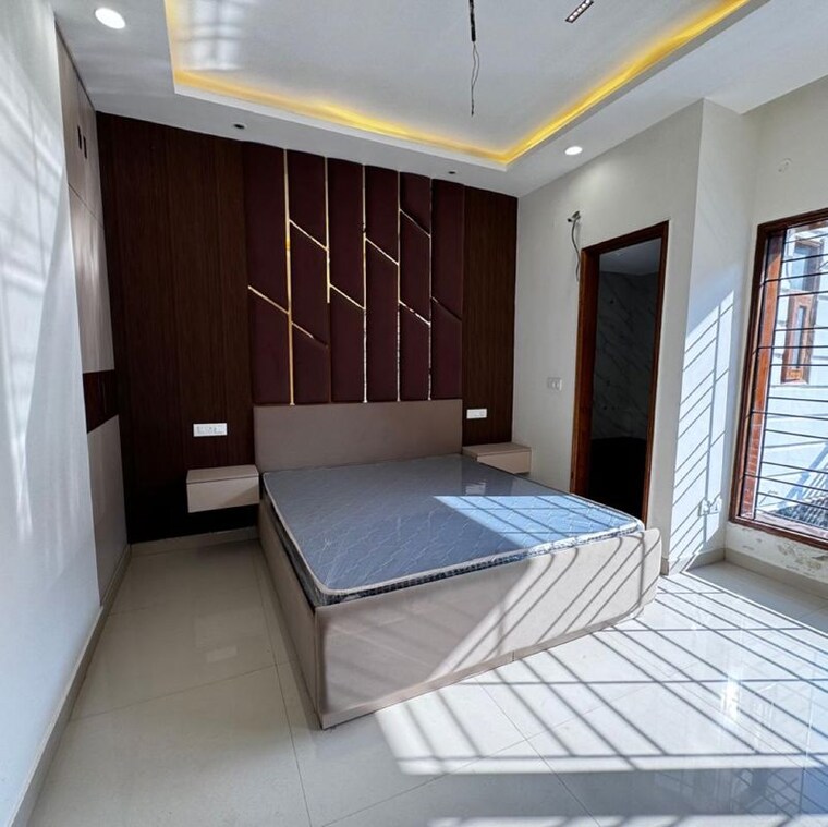 Bedroom, kharar mohali road 3 Bedroom 1350 Sq.Ft. Apartment In Kharar Mohali Road Kharar 9662376
