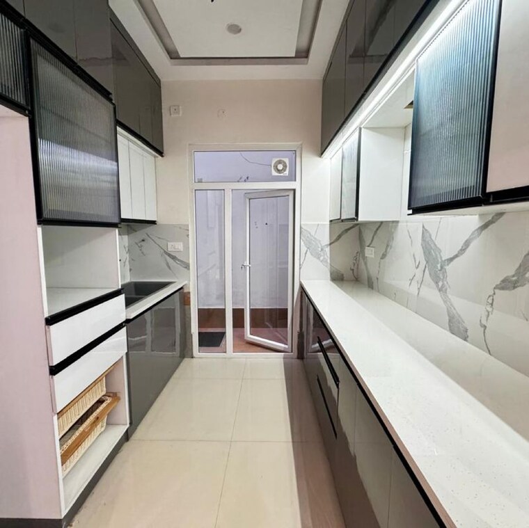 Kitchen, kharar mohali road 3 Bedroom 1350 Sq.Ft. Apartment In Kharar Mohali Road Kharar 9662376