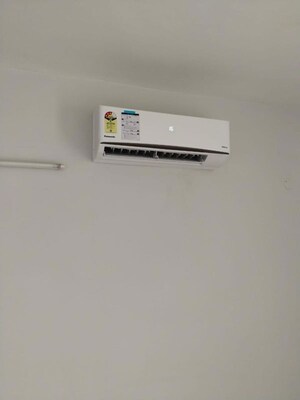 Furnished Amenities in 3 BHK Apartment at DLF New Town Heights III, Sector 91 – for Rent