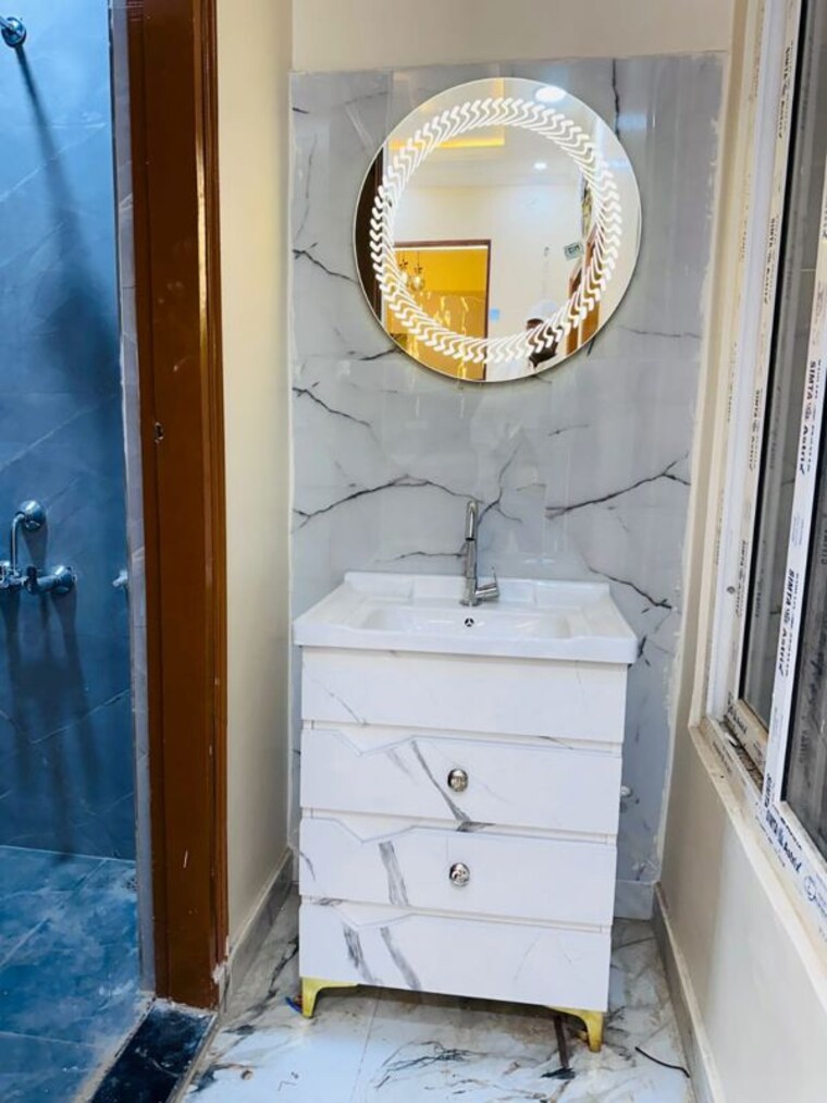 Bathroom, faizabad road 3 Bedroom 1800 Sq.Ft. Villa In Faizabad Road Lucknow 9775794