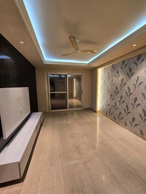 Kitchen in 3 BHK Builder Floor at AS Tower, Sector 45 – for Rent