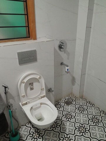 Bathroom in 3 BHK Builder Floor at Dlf Phase ii – for Sale