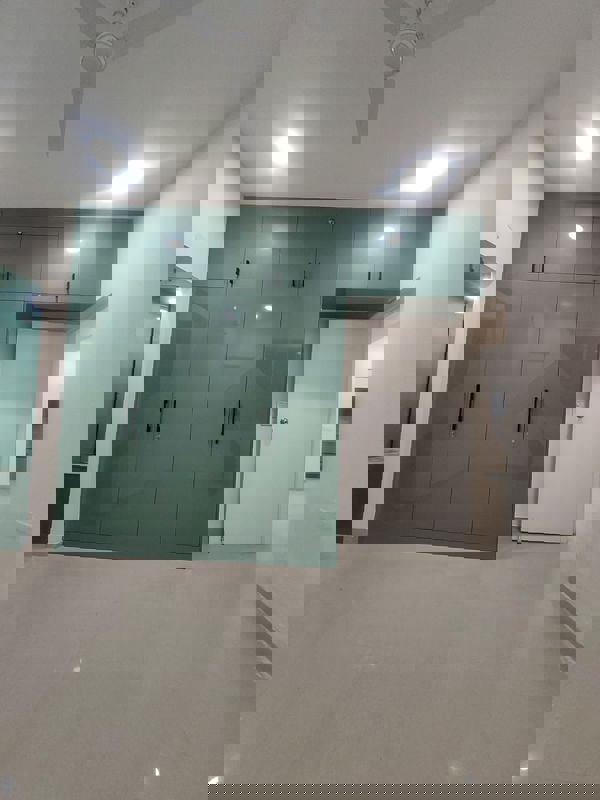 4 BHK + Servant Room Apartment For Rent in SARE The Grand